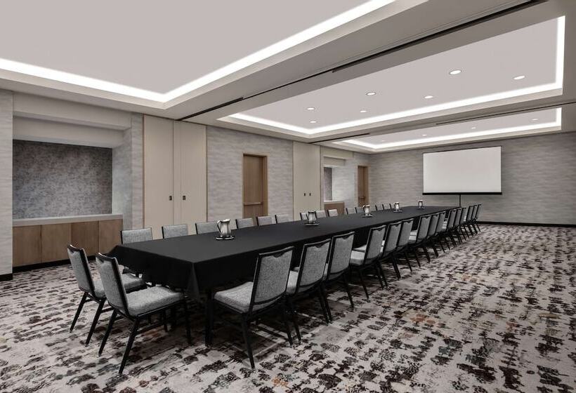 هتل Hyatt Regency Irvine