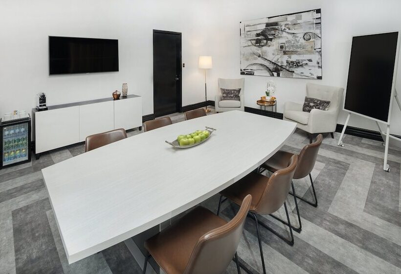 هتل Intercontinental Montreal, An Ihg