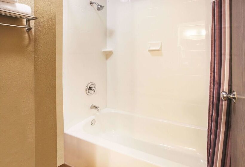 فندق La Quinta Inn By Wyndham Indianapolis North At Pyramids