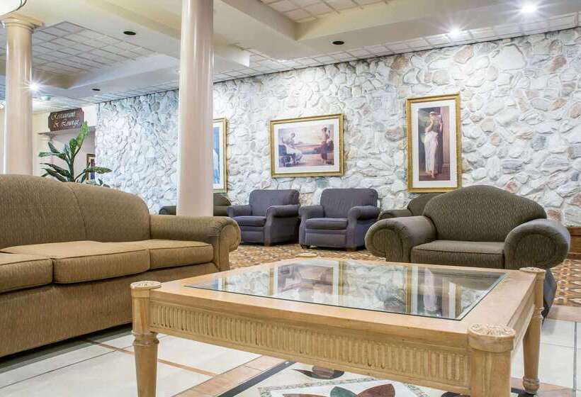 فندق Quality Inn & Suites Palm Island Indoor Waterpark