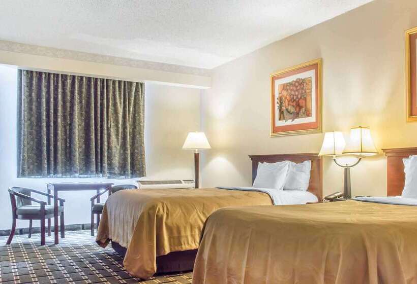 فندق Quality Inn & Suites Palm Island Indoor Waterpark