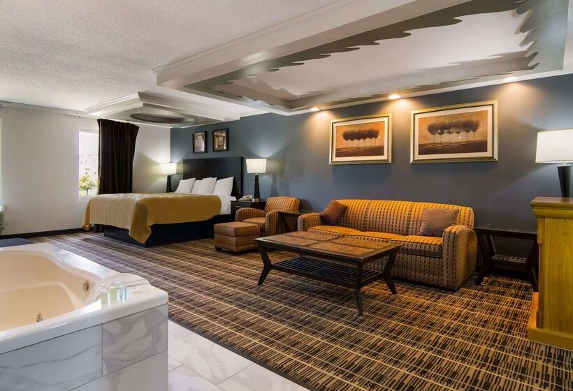 فندق Quality Inn Aurora  Naperville Area