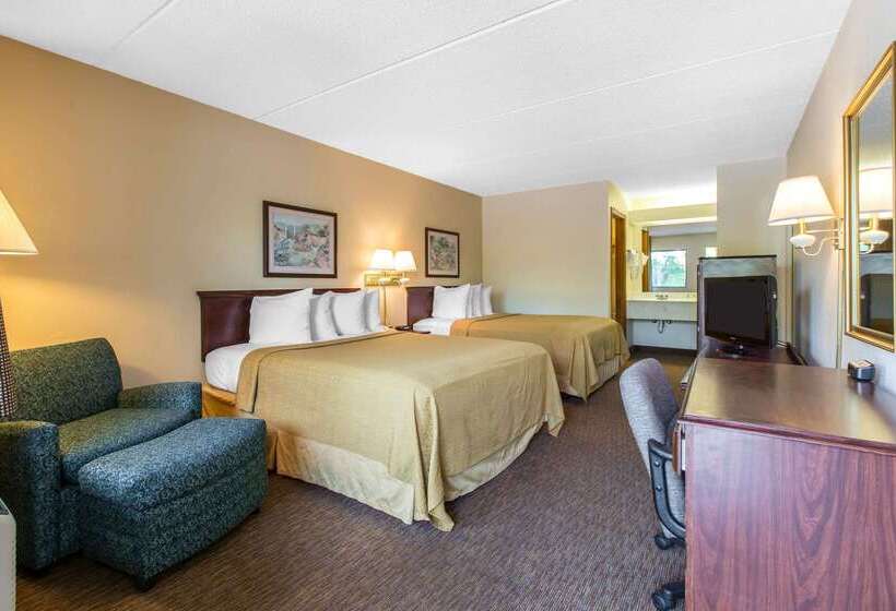 호텔 Quality Inn