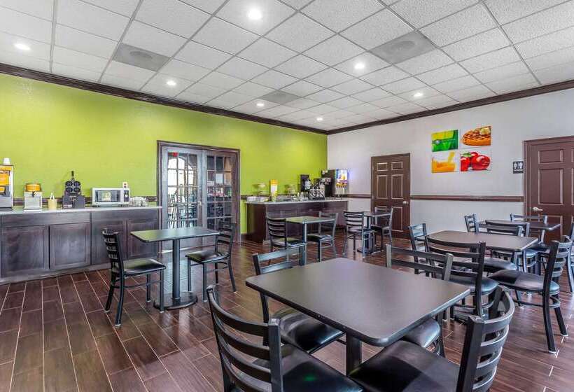 Отель Quality Inn Forsyth Near Ga Public Safety Training Center