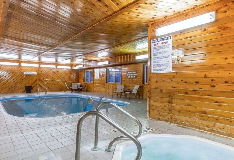 هتل Quality Inn & Suites