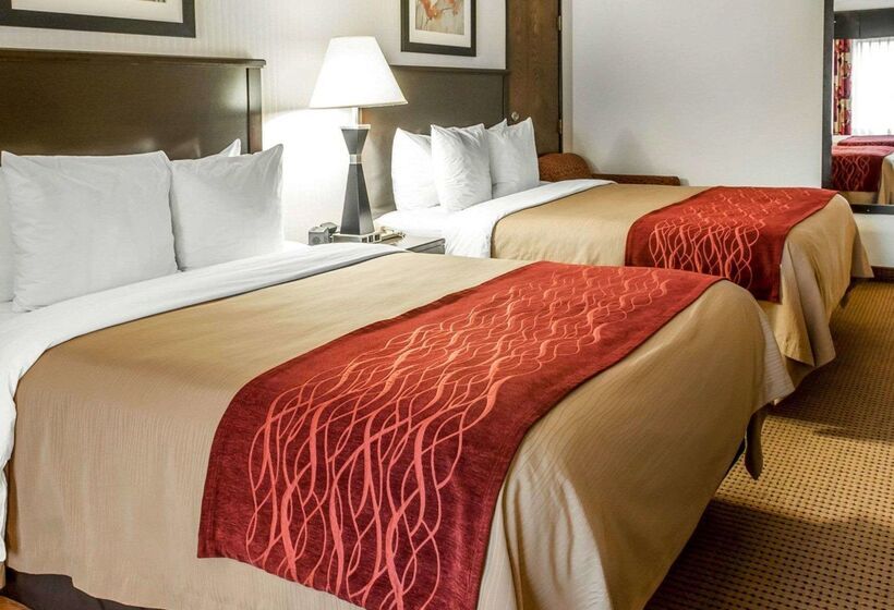 هتل Quality Inn & Suites Farmington