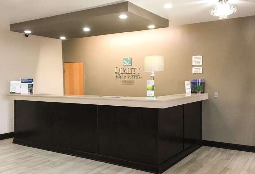 酒店 Quality Inn & Suites Lincoln Near I55
