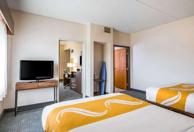 فندق Quality Suites