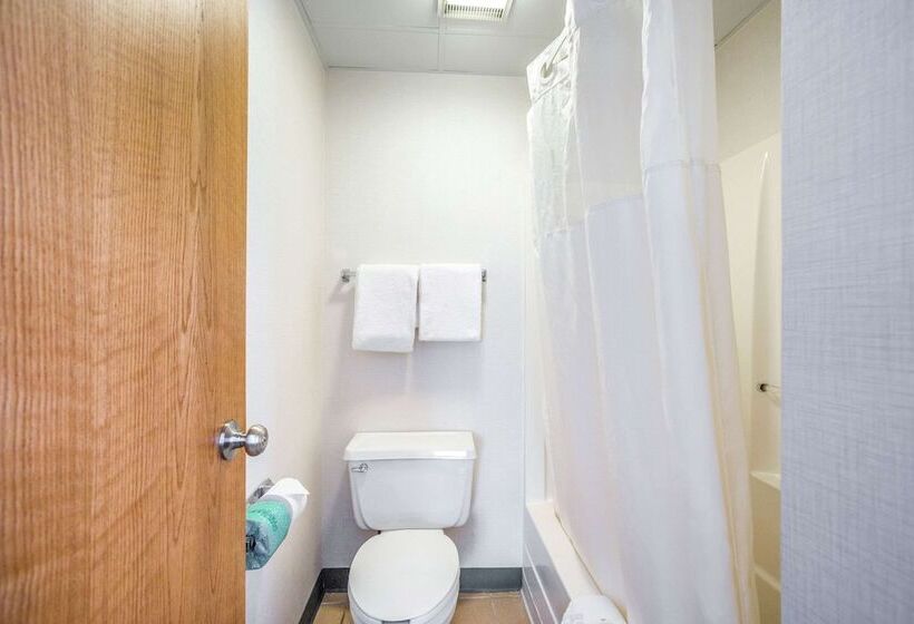 فندق Quality Suites