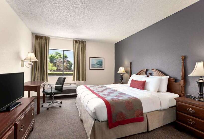 فندق Ramada By Wyndham Arcata