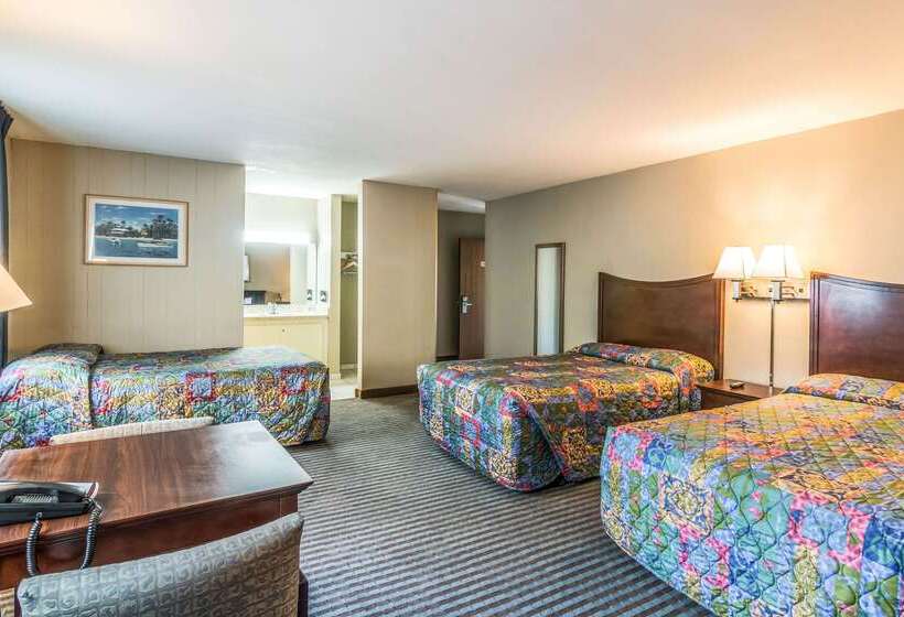 فندق Rodeway Inn Regalodge