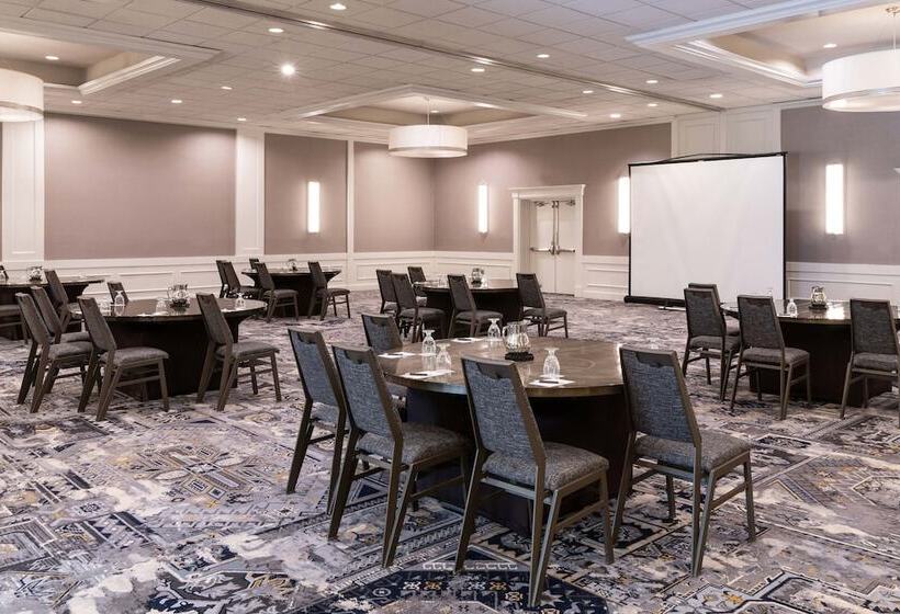 هتل Sheraton Ann Arbor