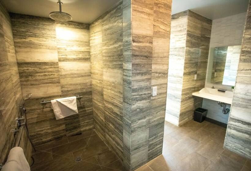 هتل Tuscany By Luxurban