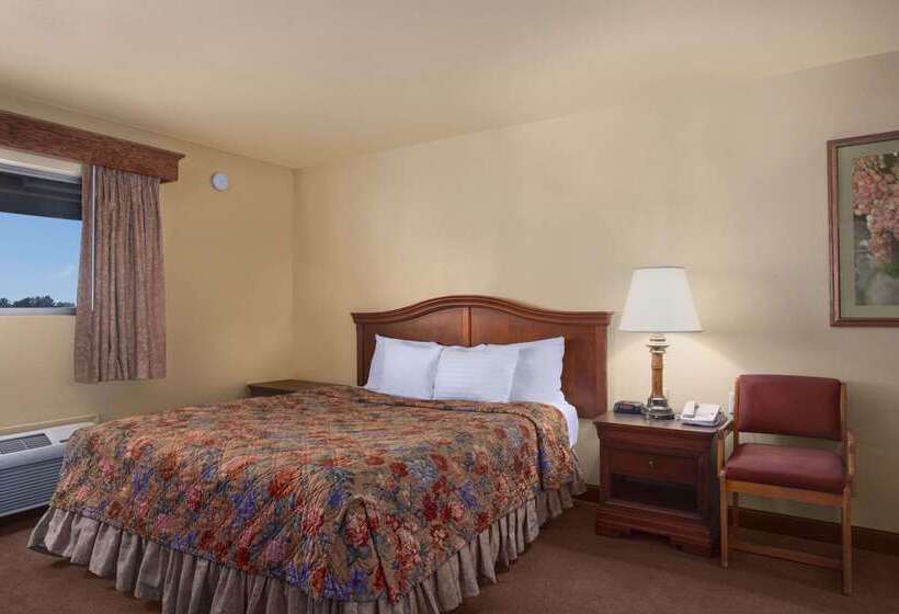 호텔 Travelodge By Wyndham Lemoore Near Naval Air Station