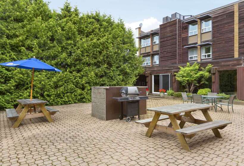 هتل Travelodge By Wyndham Thunder Bay On