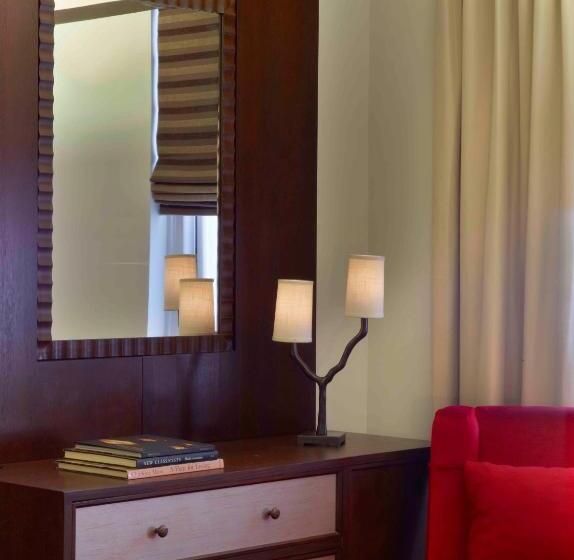 هتل Tuscany By Luxurban