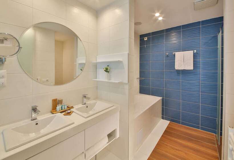 Maritim Paradise Blue Hotel & Spa