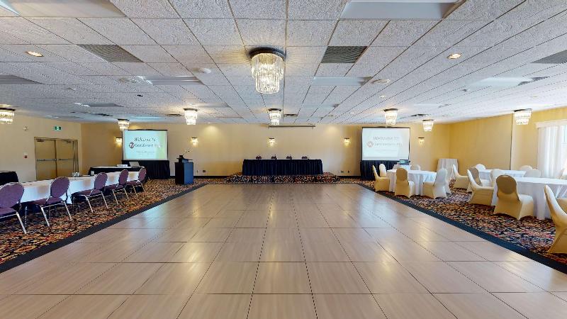 استراحتگاه Best Western Plus Norwester Hotel & Conference Centre