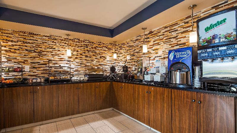 هتل Best Western Center Inn