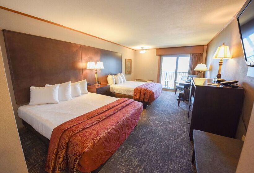 هتل Best Western Plus Dockside Waterfront Inn