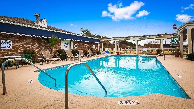 בית מלון כפרי Best Western Plus Santee Inn