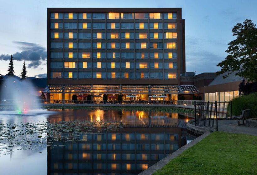 Coast Chilliwack Hotel By Apa