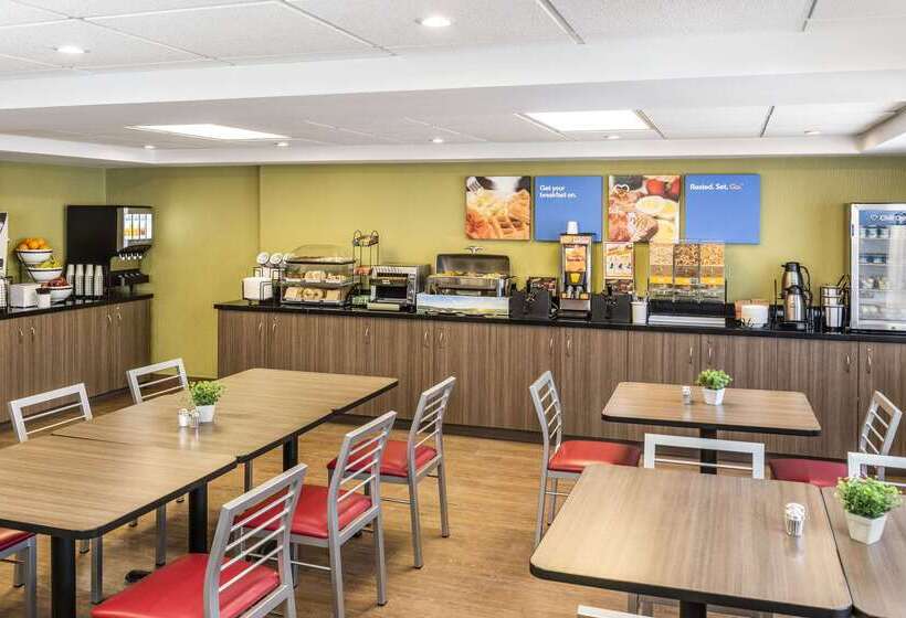 هتل Comfort Inn East
