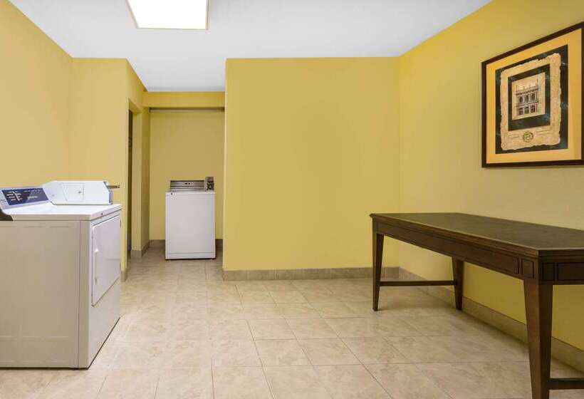 ホテル Days Inn By Wyndham Mocksville