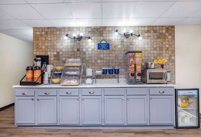 호텔 Days Inn By Wyndham Monticello