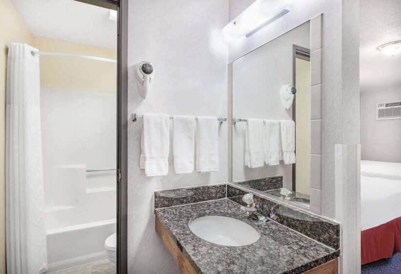 호텔 Days Inn By Wyndham Monticello