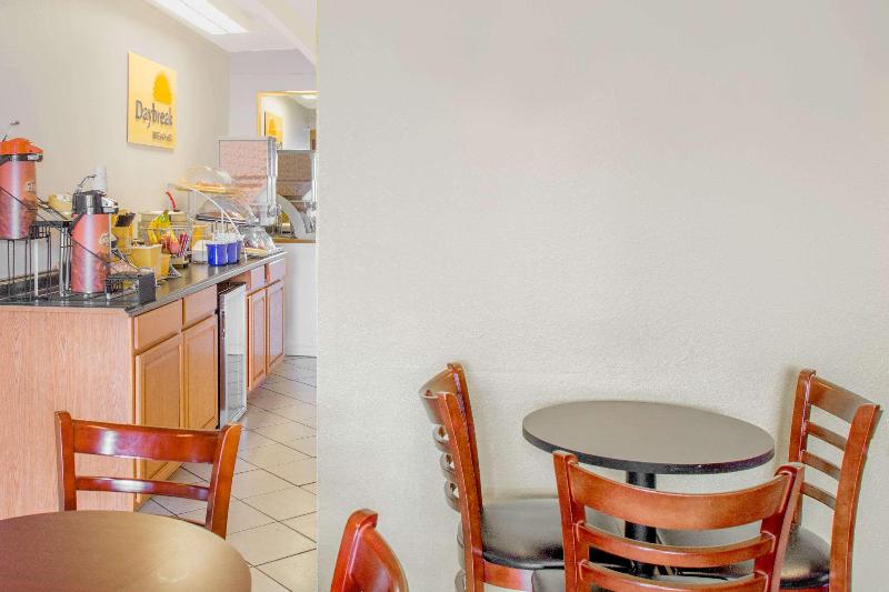 فندق Days Inn By Wyndham Tallahassee University Center