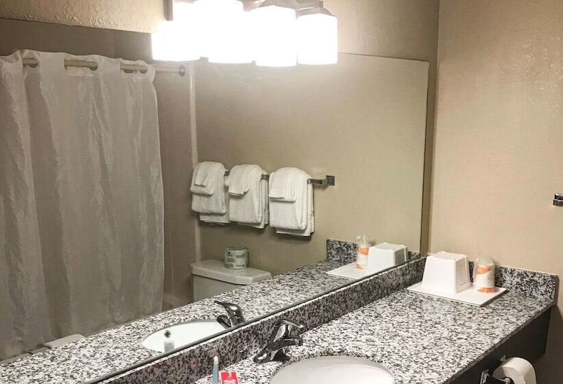 בית מלון כפרי Econo Lodge