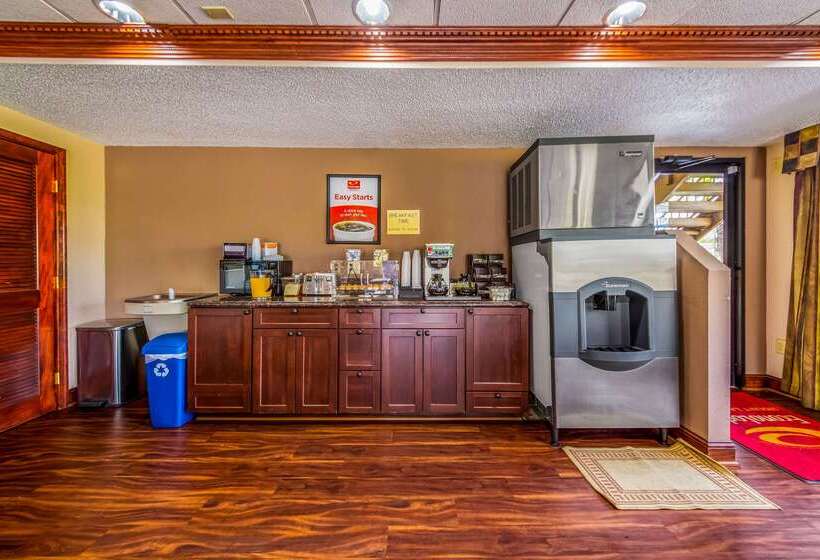 فندق Econo Lodge
