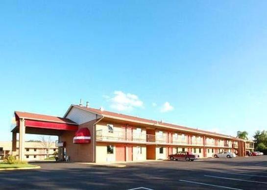 Отель Econo Lodge