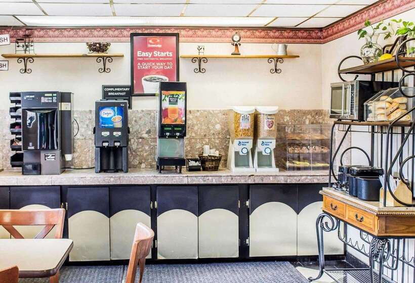 ホテル Econo Lodge Scranton Near Montage Mountain