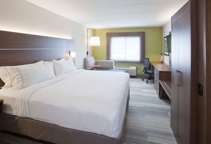 Отель Holiday Inn Express Roseville St. Paul, An Ihg