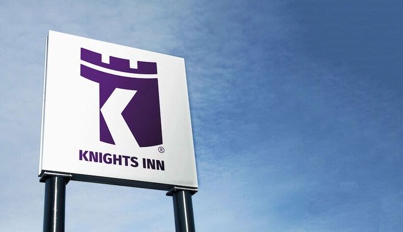בית מלון כפרי Knights Inn Lethbridge