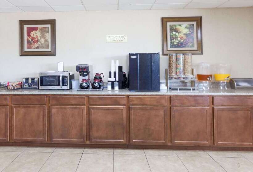 فندق Knights Inn Murfreesboro