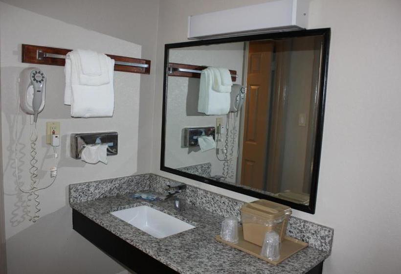 فندق Potomac Inn