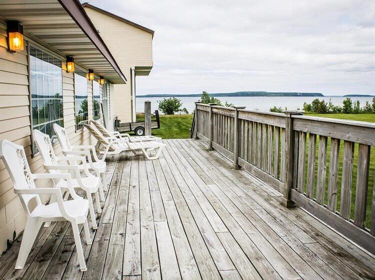 בית מלון כפרי Quality Inn Lakefront