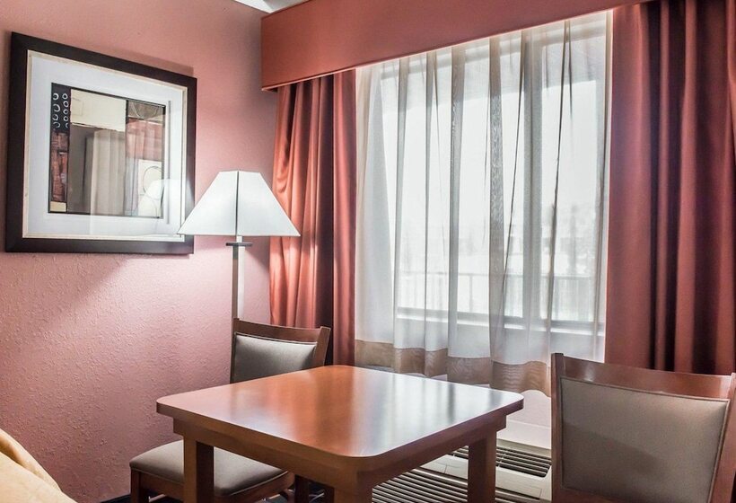 فندق Quality Inn Marianna