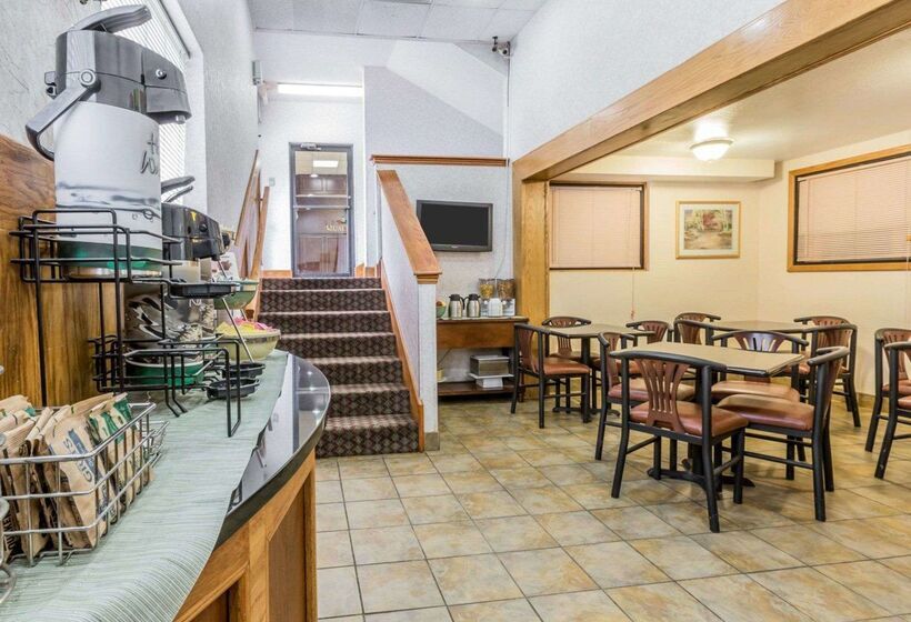 Отель Quality Inn Pell City I20 Exit 158