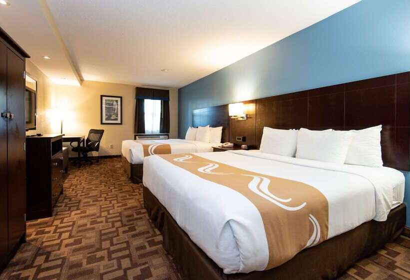 Отель Quality Inn & Suites Quakertown Allentown