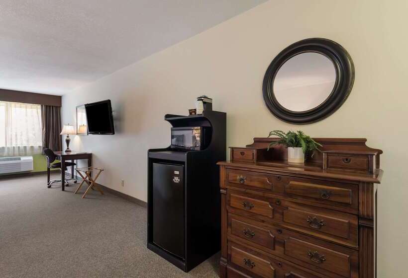호텔 Quality Inn & Suites Red Wing