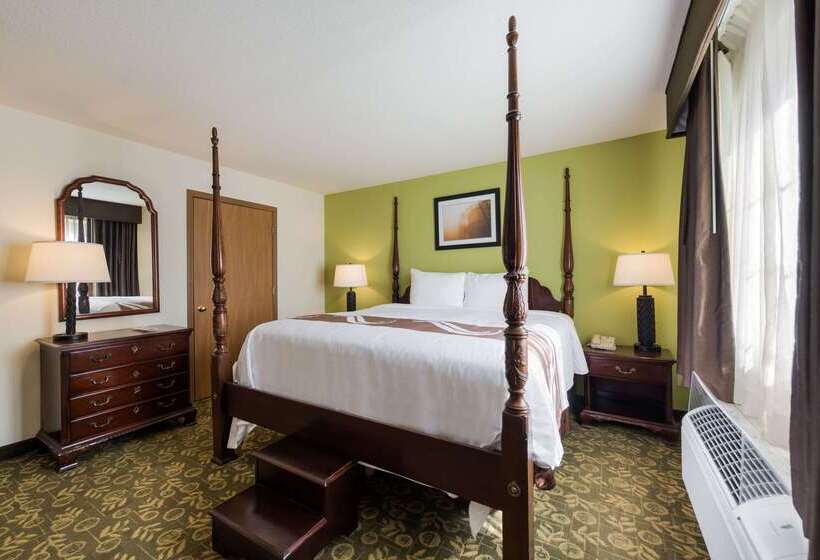 호텔 Quality Inn & Suites Red Wing