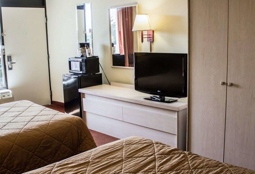 هتل Quality Inn & Suites St Augustine Beach Area