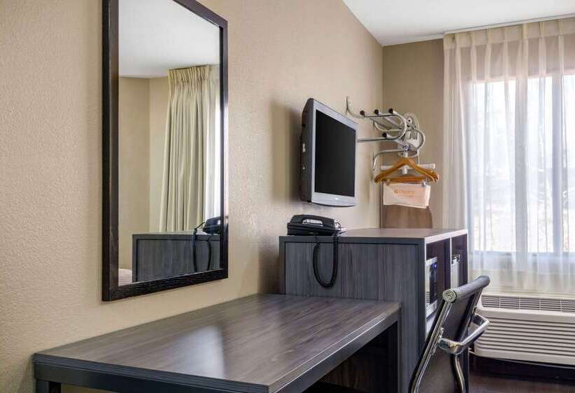 هتل Rodeway Inn Tuscaloosa Near University