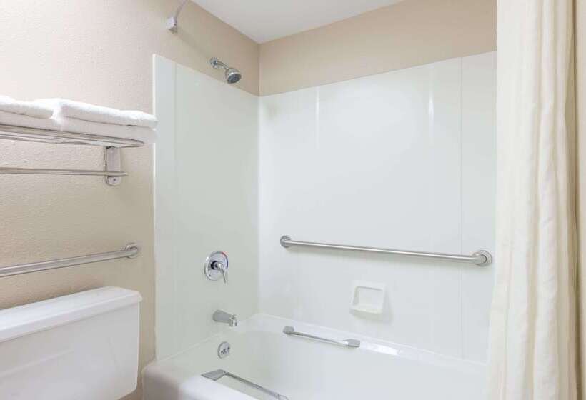 בית מלון כפרי Super 8 By Wyndham St Charles