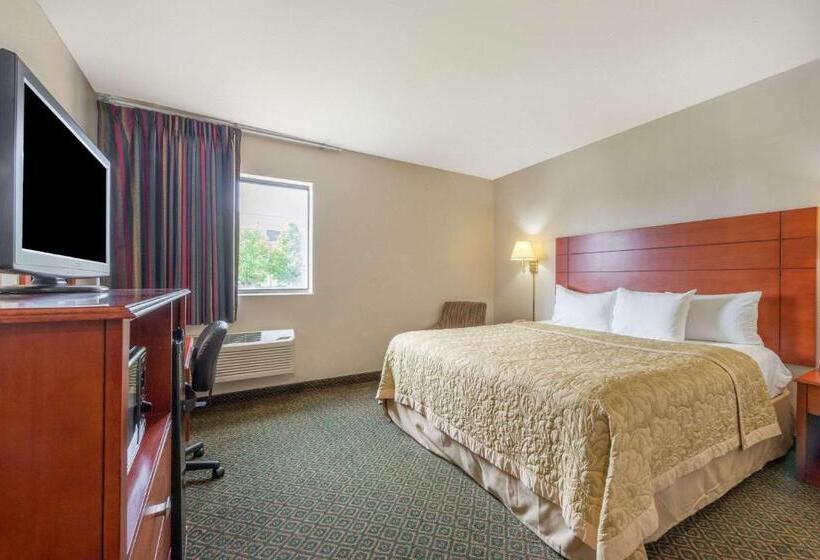 בית מלון כפרי Super 8 By Wyndham St Charles