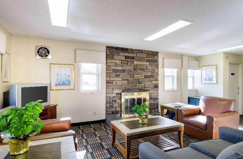 هتل West Springfield Hwy 5